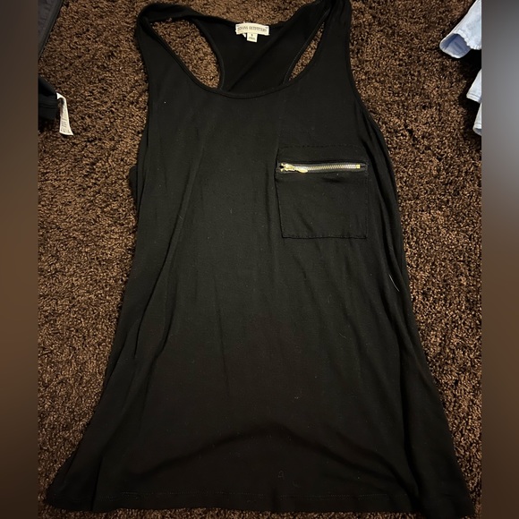 Tank - Picture 1 of 2